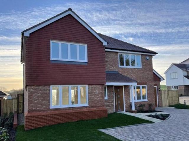 House for sale in Monks Orchard, Kent