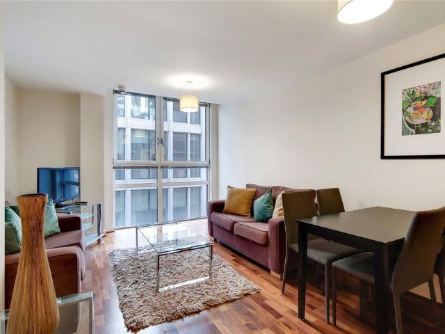 Apartment for rent in Finsbury, Greater London