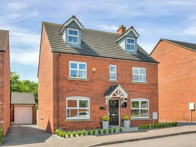 House for sale in Elmfield, Leicestershire