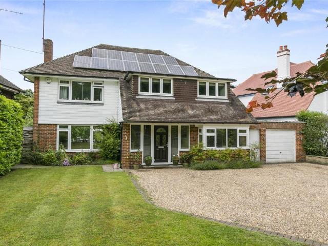 House for rent in Lower Green Esher, Blackhills
