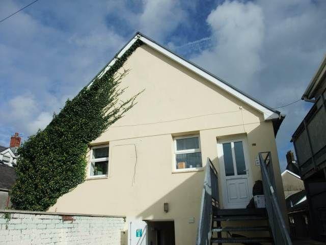 Apartment for rent in Carmarthen, Wales
