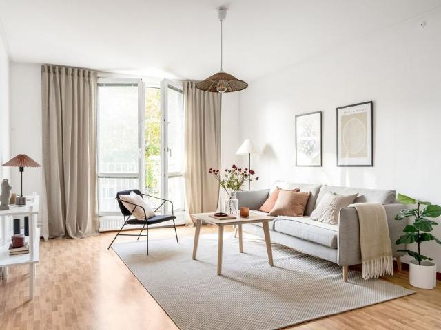 Lägenhet hyra i Vårby, Stockholm