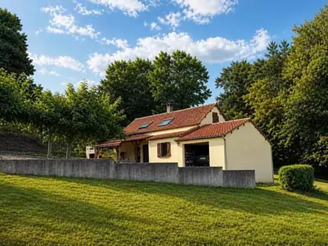 Maison vente à Lamothe-Fénelon, Lot
