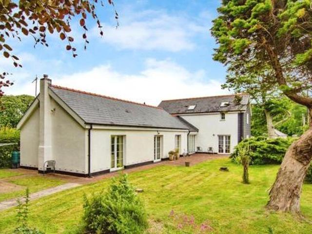 House for sale in Pembroke, Wales