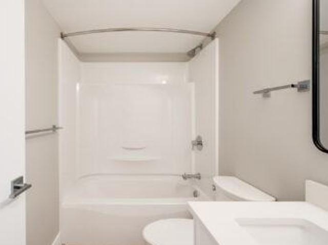 Apartment for rent in Esquimalt, British Columbia