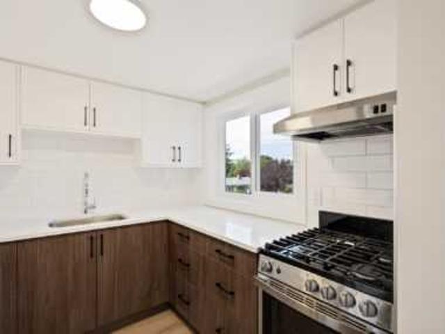 Apartment for rent in Esquimalt, British Columbia