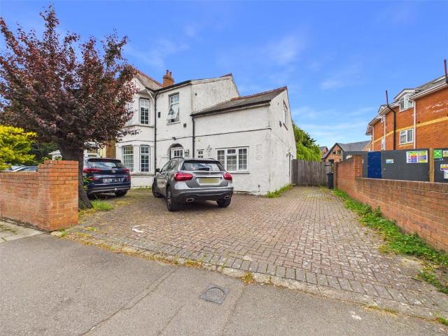 Apartment for rent in London Borough of Hounslow, Osterley