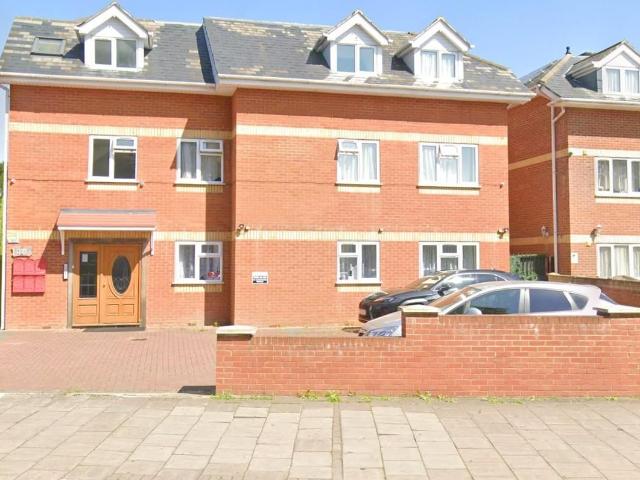 Apartment for rent in London Borough of Hounslow, Greater London