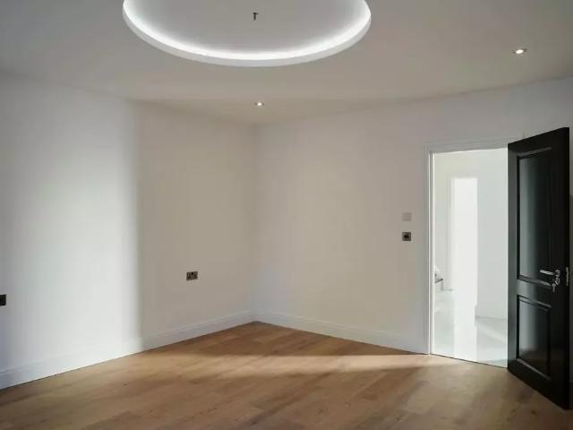 House for rent in London Borough of Hounslow, Greater London