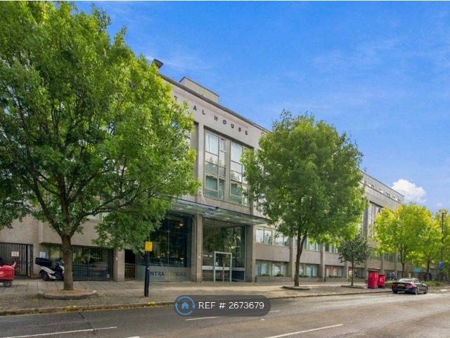 Studio for rent in London Borough of Hounslow, Greater London