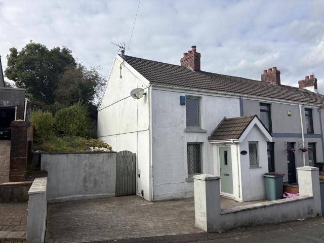 House for rent in Nangreaves, Wales