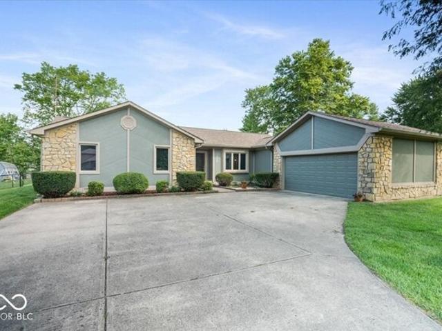 House for sale in New Palestine