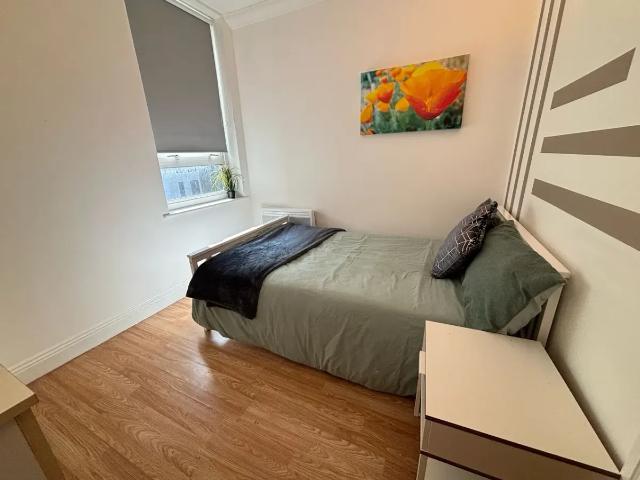 Room for rent in Isle Of Dogs, Isle Of Man