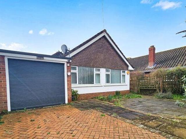 House for sale in Lee-on-the-Solent, Middlecroft