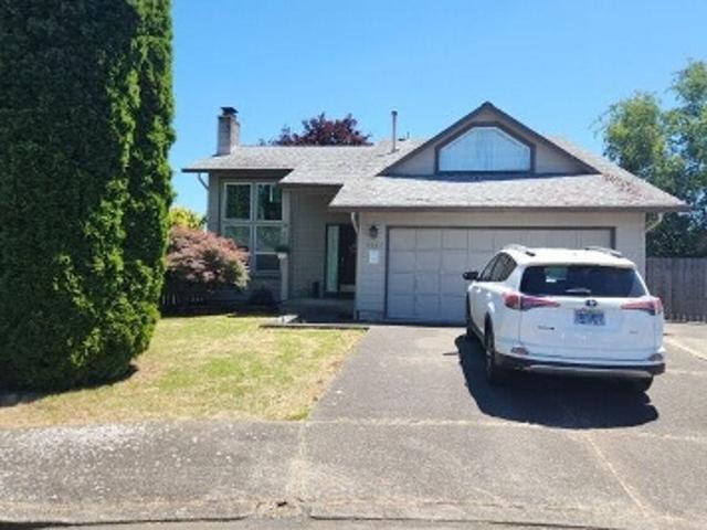 House for sale in Oregonia