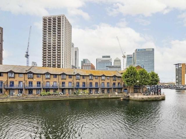 House for rent in Blackwall, Greater London