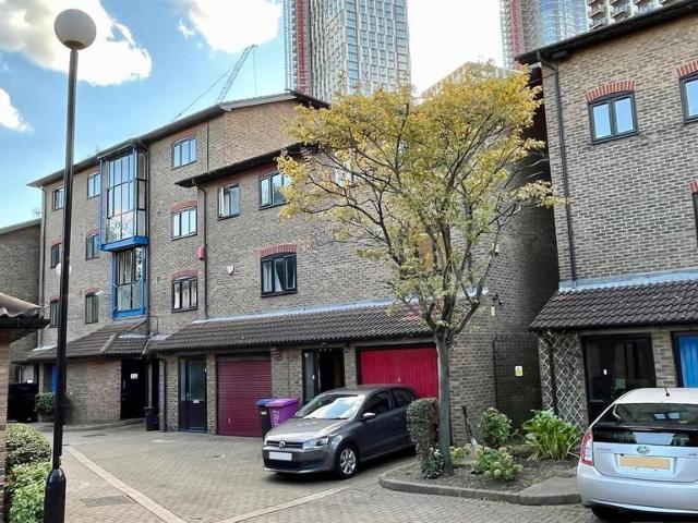 House for rent in London Borough of Tower Hamlets, Greater London