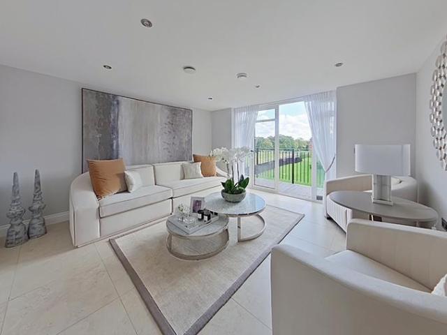 Apartment for rent in Connaught Park, Bushey
