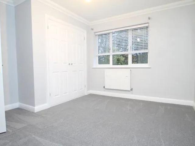 Apartment for rent in Meadvale, Red Hill