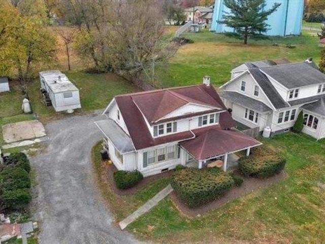 House for sale in Bird In Hand, Pennsylvania