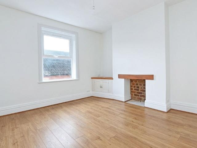 Apartment for rent in Hookstone, Harrogate