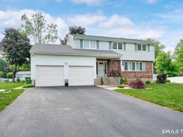 House for sale in Cromwell, Connecticut