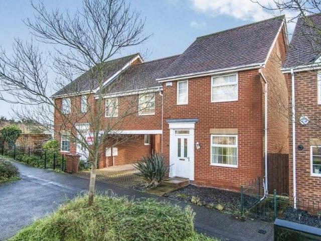 Apartment for rent in South Stifford, Grays