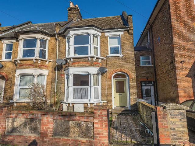 Studio for rent in Leytonstone, Greater London