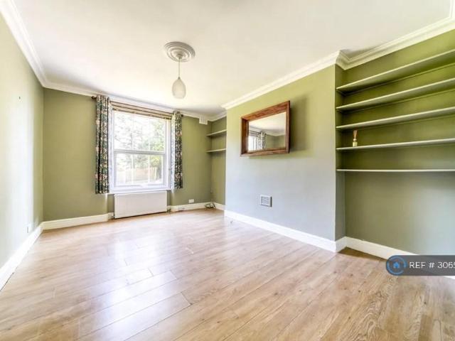 Apartment for rent in London Borough of Croydon, Greater London