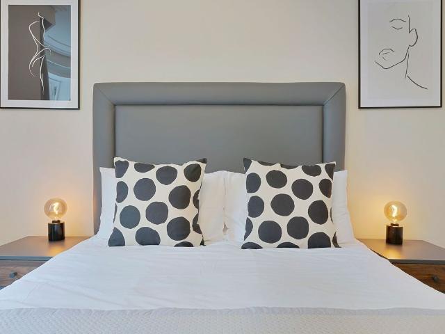 Apartment for rent in North Kensington, Greater London
