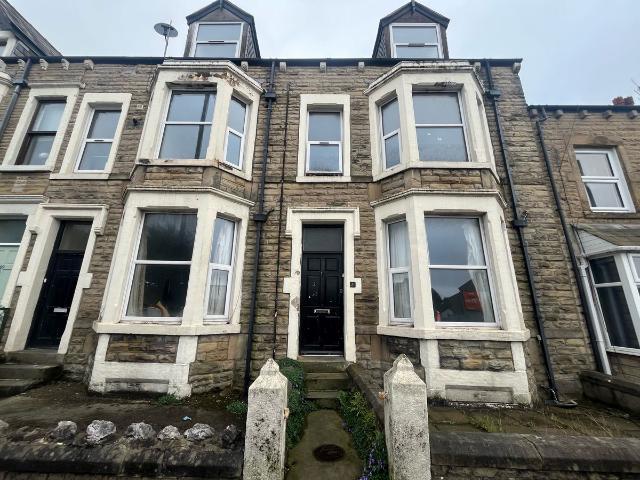 Apartment for rent in Poulton-le-Sands, Bare