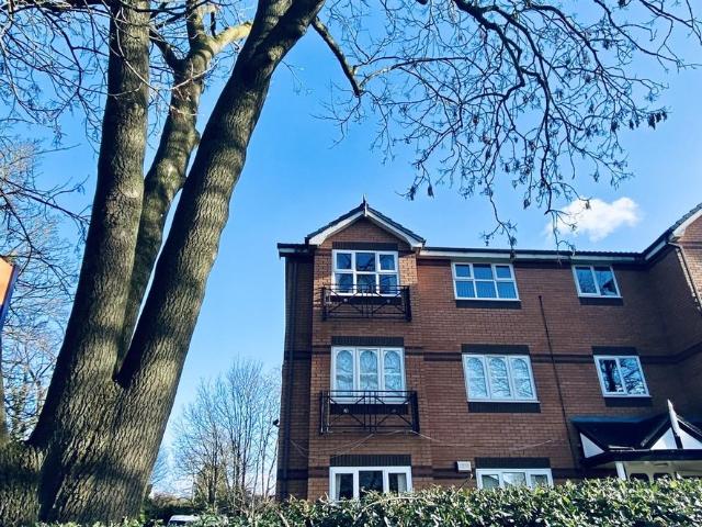 Apartment for rent in Pendlebury, Salford