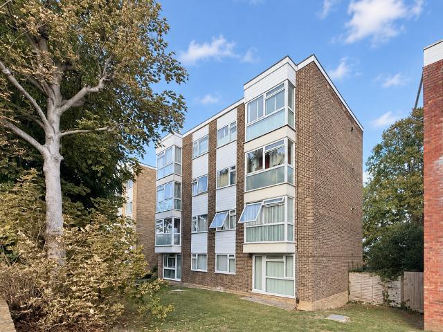 Apartment for rent in London Borough of Croydon, Greater London