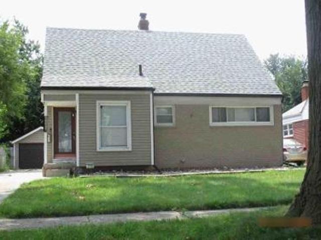 House for sale in Harper Woods