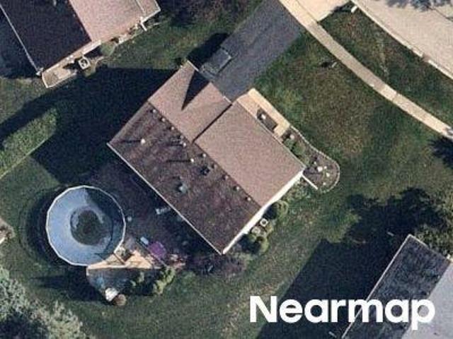 House for sale in Mchenry, Illinois