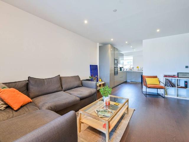 Apartment for rent in Nine Elms, Greater London