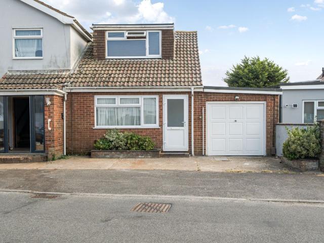 Apartment for rent in Fishersgate, West Sussex