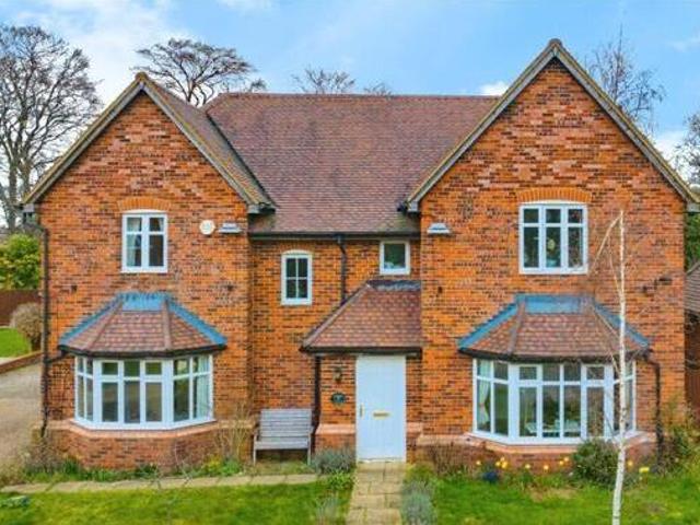 House for sale in Dunstable, Bedfordshire