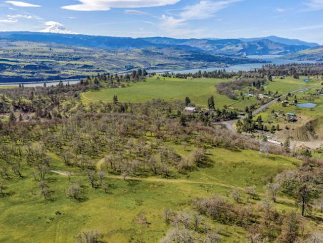 Land for sale in Lyle, Washington