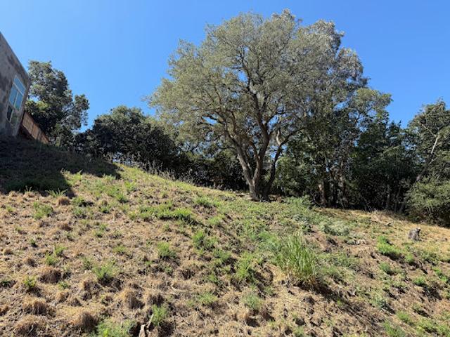 Land for sale in Oakland, California