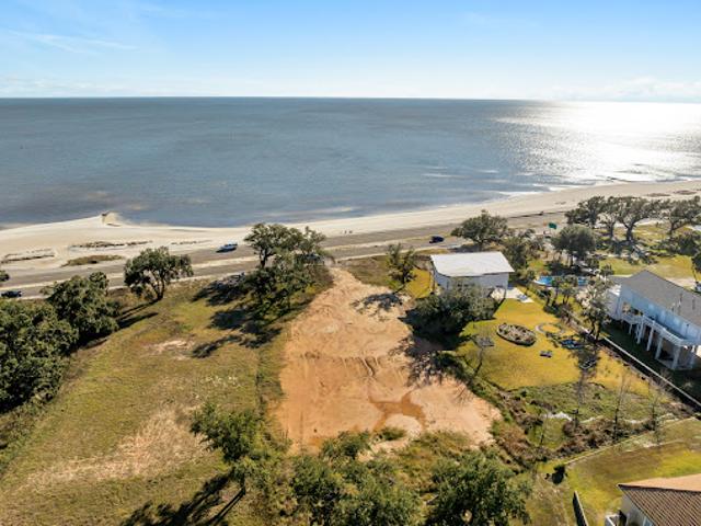 Land for sale in Pass Christian, Mississippi