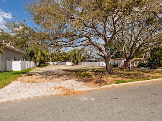 Land for sale in Saint Petersburg, Florida