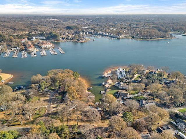 Land for sale in Mecklenburg, North Carolina