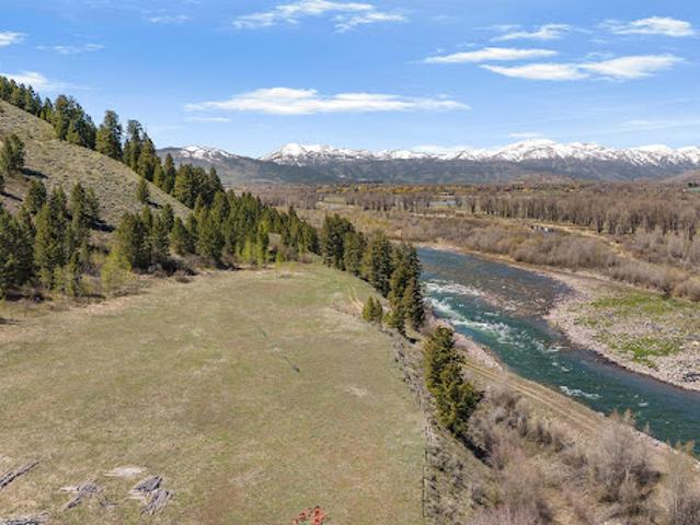 Land for sale in Wyoming