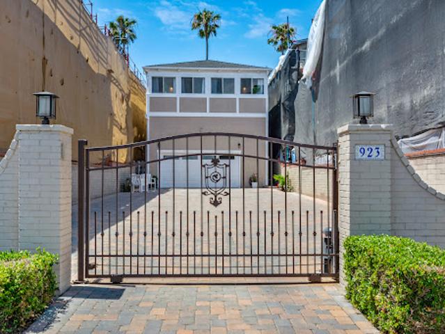 Land for sale in Corona Del Mar, California
