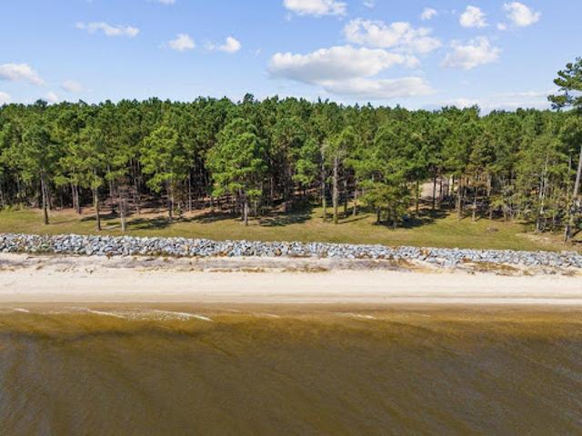 Land for sale in Oriental, North Carolina