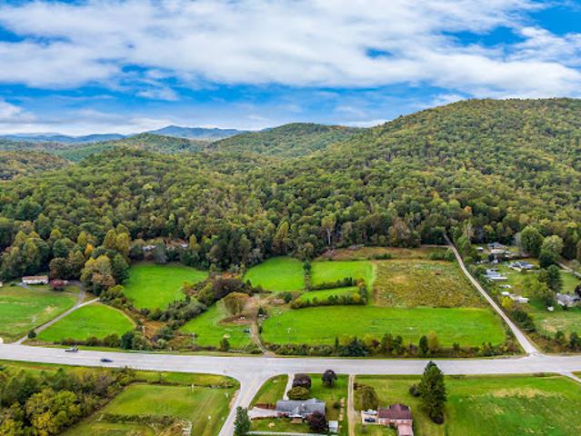 Land for sale in Horse Shoe, North Carolina