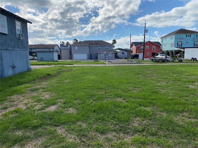 Land for sale in Hitchcock, Texas