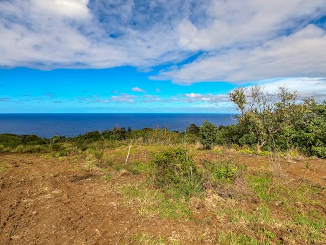 Land for sale in Ninole, Hawaii