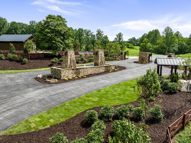 Land for sale in Mineral Bluff